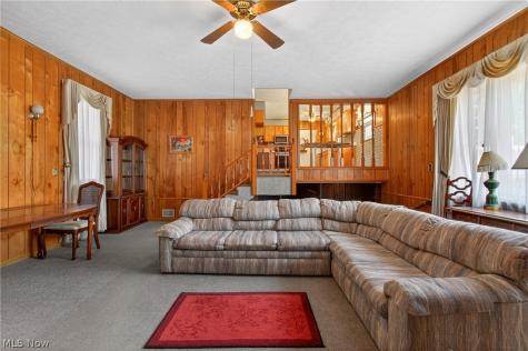 2115 Kenyon Avenue NW Massillon OH 44647