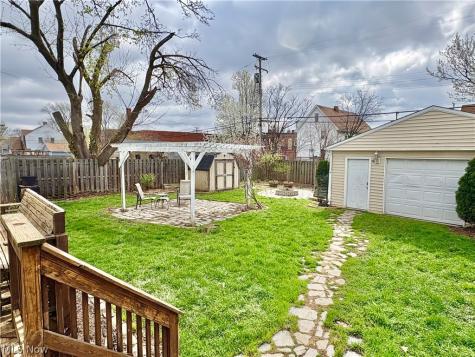 7909 Colgate Avenue Cleveland OH 44102