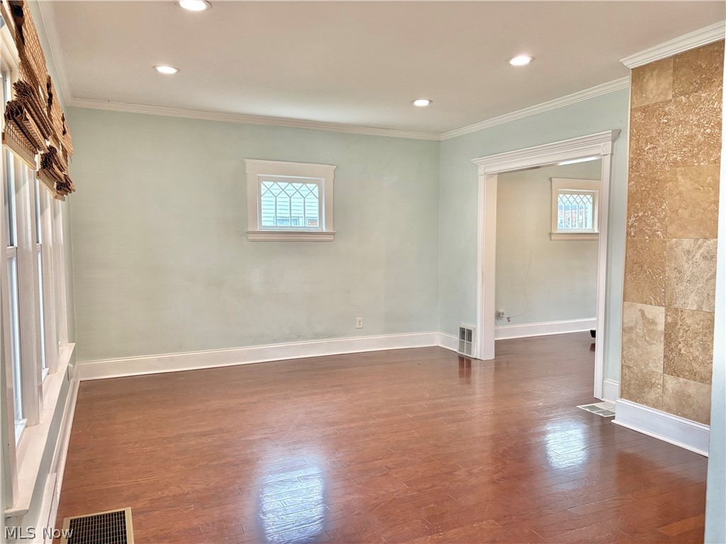 7909 Colgate Avenue Cleveland OH 44102