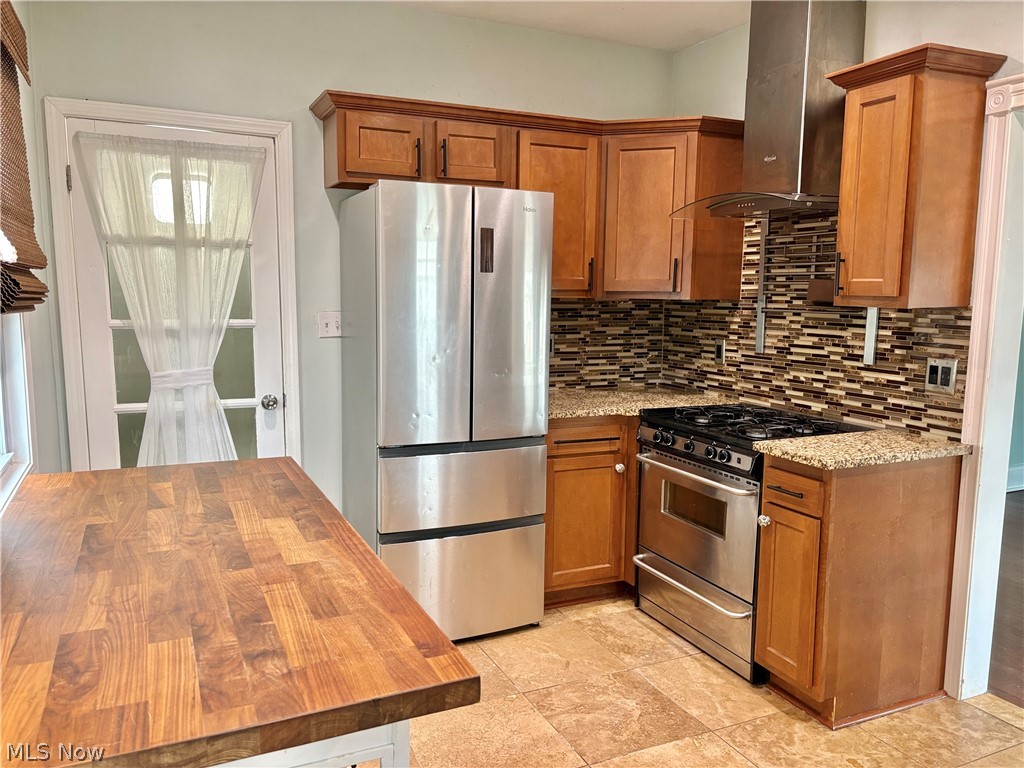 7909 Colgate Avenue Cleveland OH 44102