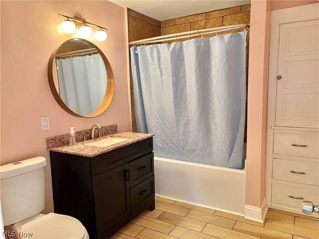 7909 Colgate Avenue Cleveland OH 44102