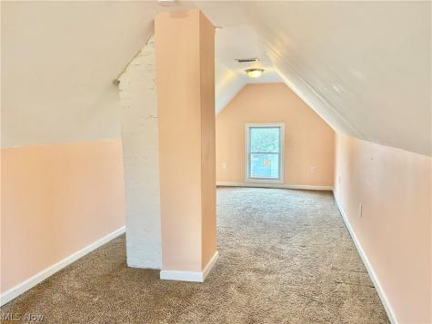 7909 Colgate Avenue Cleveland OH 44102