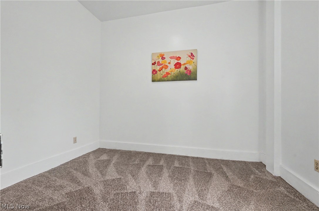 9470 Tallmadge Road Diamond OH 44412