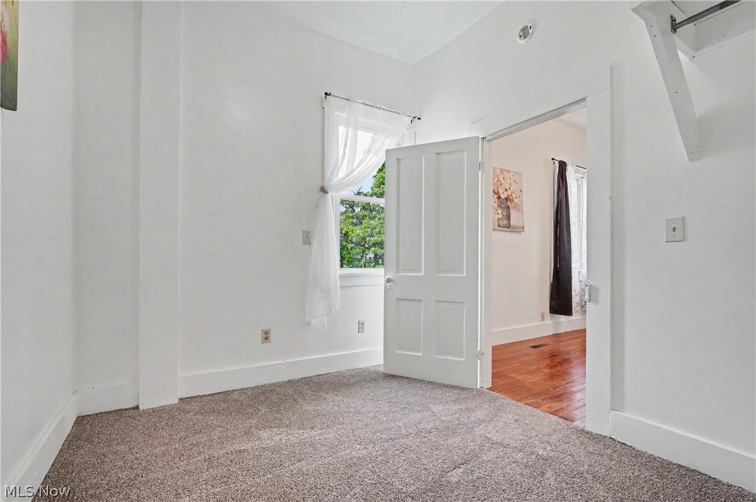 9470 Tallmadge Road Diamond OH 44412