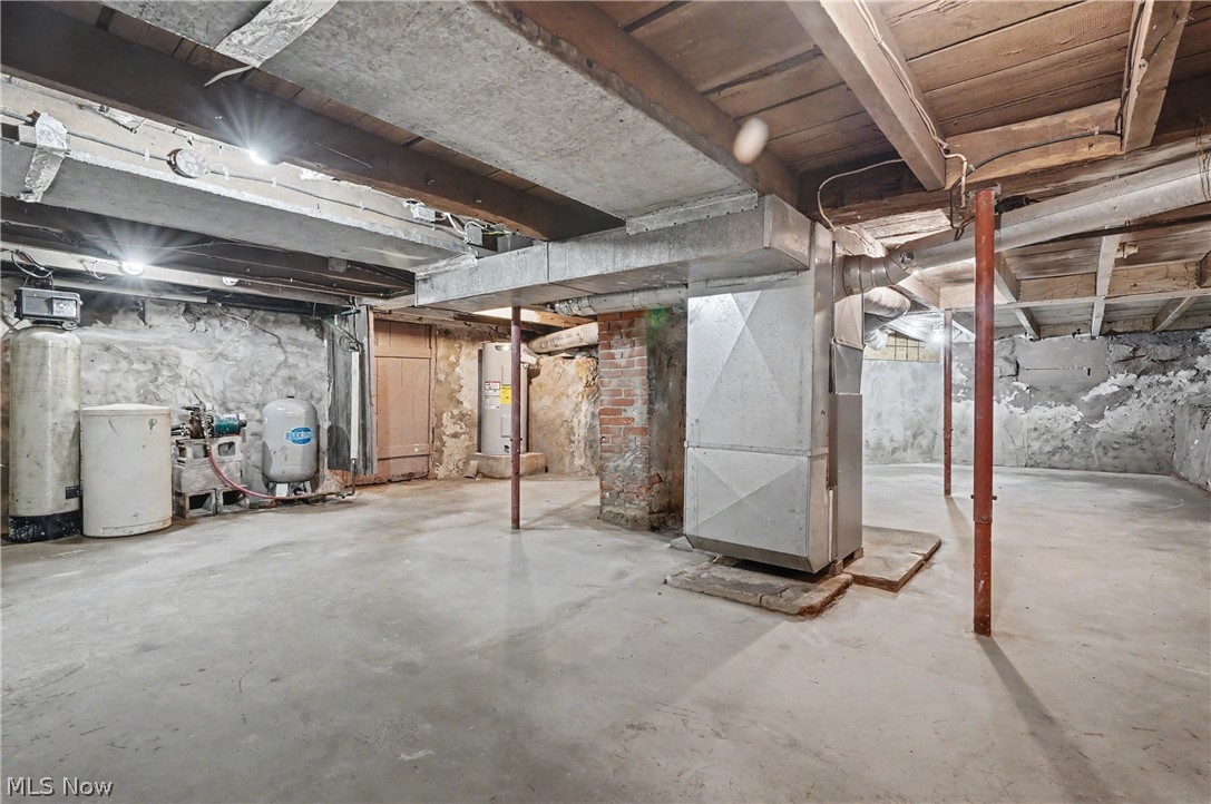 9470 Tallmadge Road Diamond OH 44412