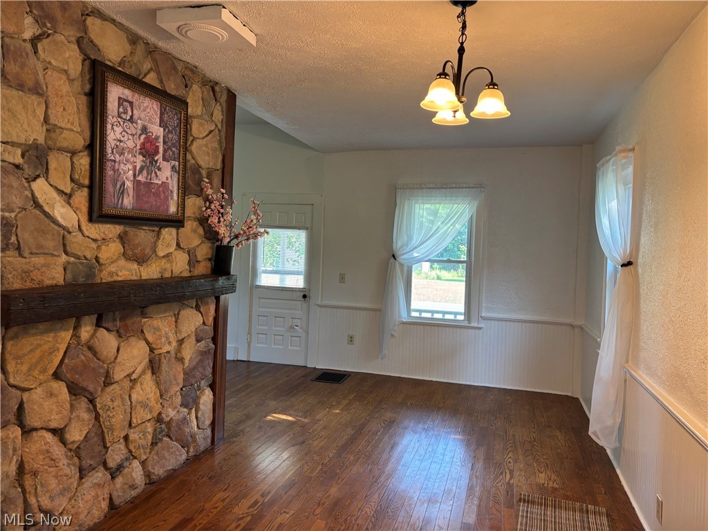 9470 Tallmadge Road Diamond OH 44412