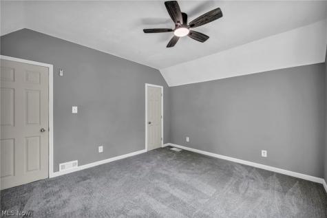 1 Smith Court Elyria OH 44035