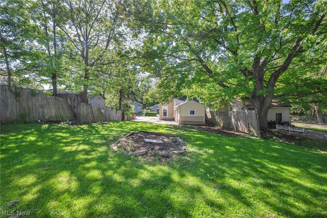 1 Smith Court Elyria OH 44035