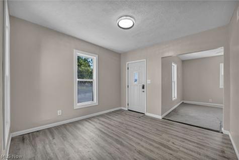 1 Smith Court Elyria OH 44035