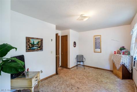1724 Overland Avenue Youngstown OH 44511