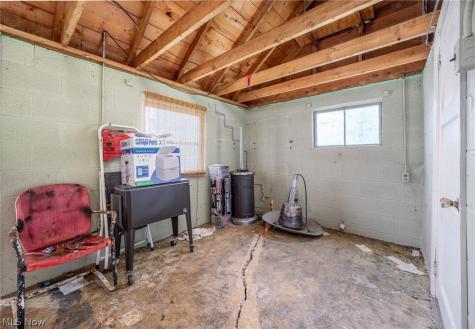 9223 Muskingum River Road Lowell OH 45744