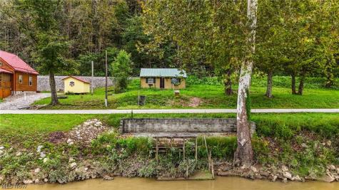 9223 Muskingum River Road Lowell OH 45744