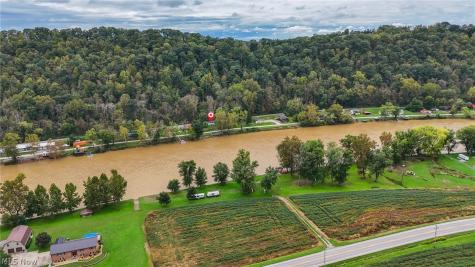 9223 Muskingum River Road Lowell OH 45744