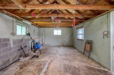 9223 Muskingum River Road Lowell OH 45744