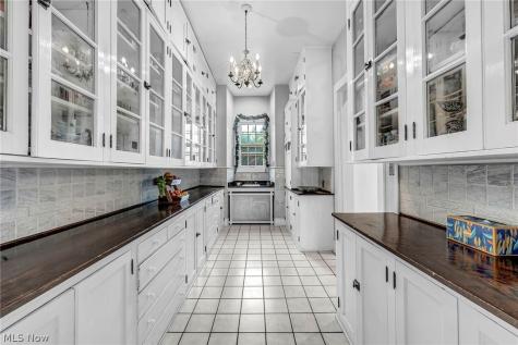 16310 S Woodland Road Shaker Heights OH 44120