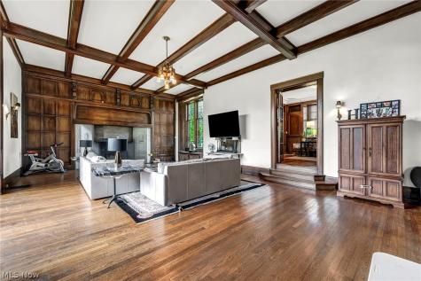 16310 S Woodland Road Shaker Heights OH 44120