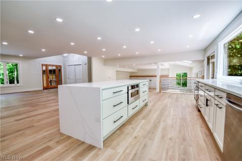 19121 Brewster Road Aurora OH 44202