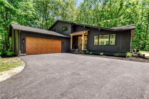 19121 Brewster Road Aurora OH 44202