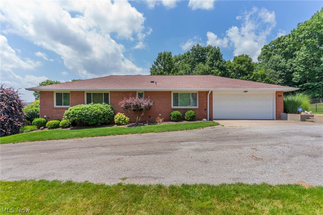 570 East Street East Palestine OH 44413