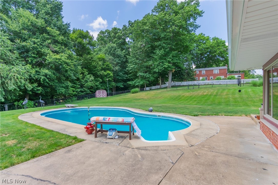 570 East Street East Palestine OH 44413