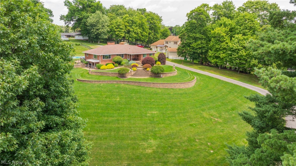 570 East Street East Palestine OH 44413