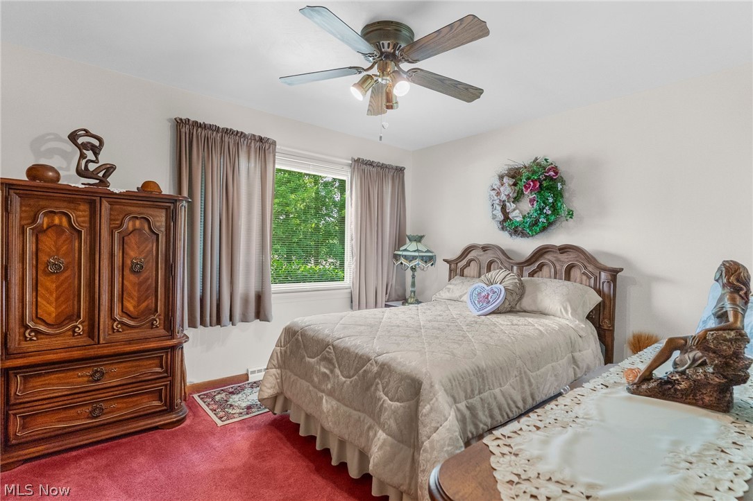 570 East Street East Palestine OH 44413