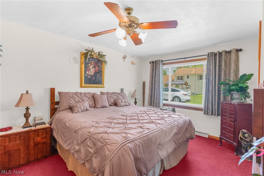 570 East Street East Palestine OH 44413