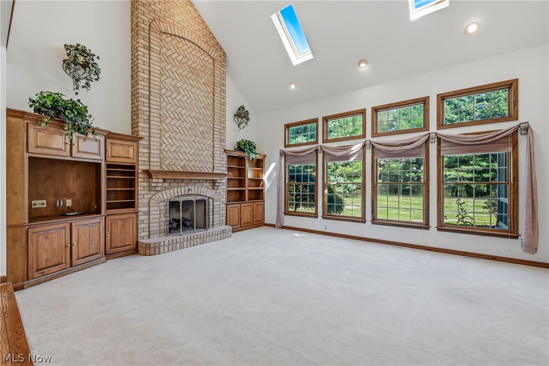 1755 Brittainy Oaks Warren OH 44484