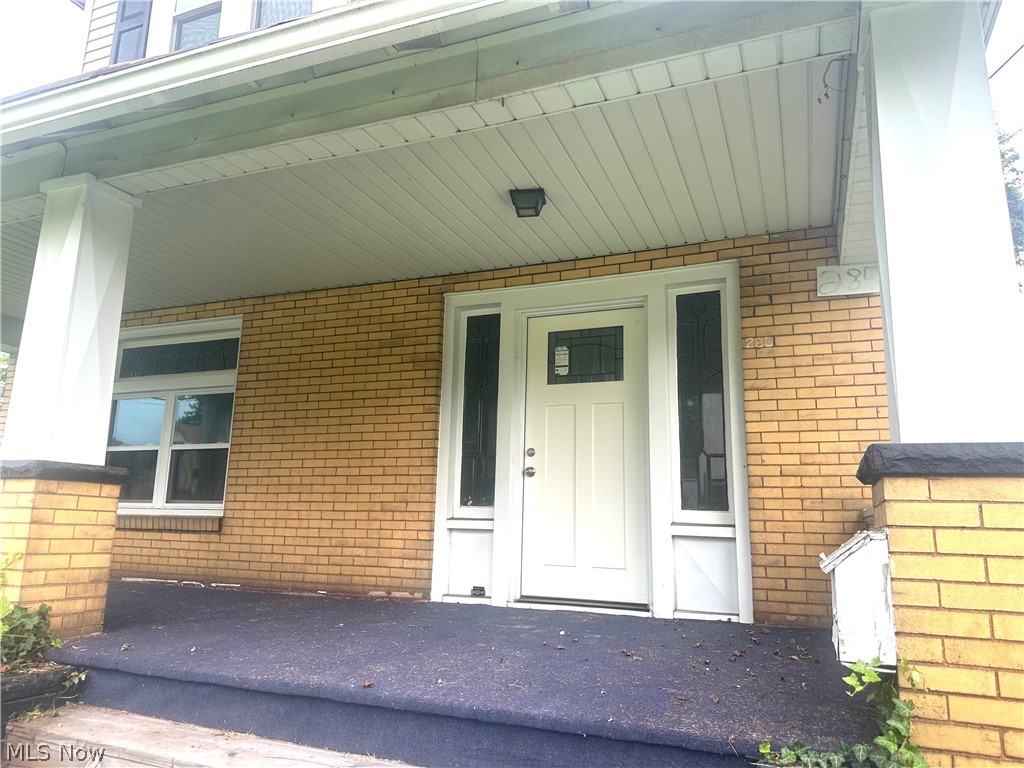 285 Poland Avenue Struthers OH 44471
