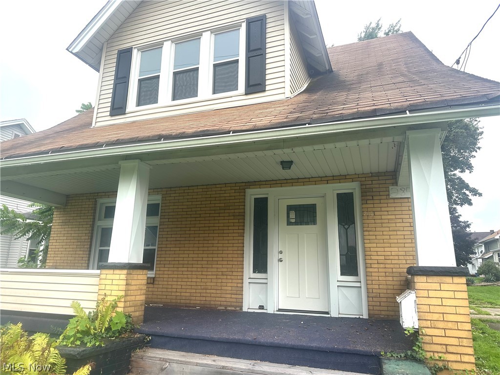 285 Poland Avenue Struthers OH 44471