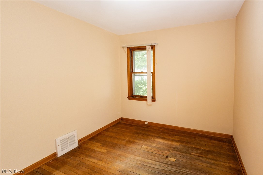 29933 Enid Road Wickliffe OH 44092