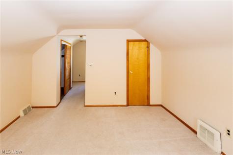 29933 Enid Road Wickliffe OH 44092