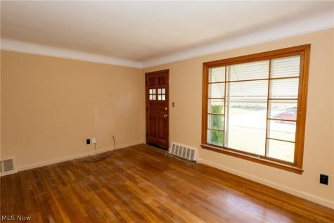29933 Enid Road Wickliffe OH 44092