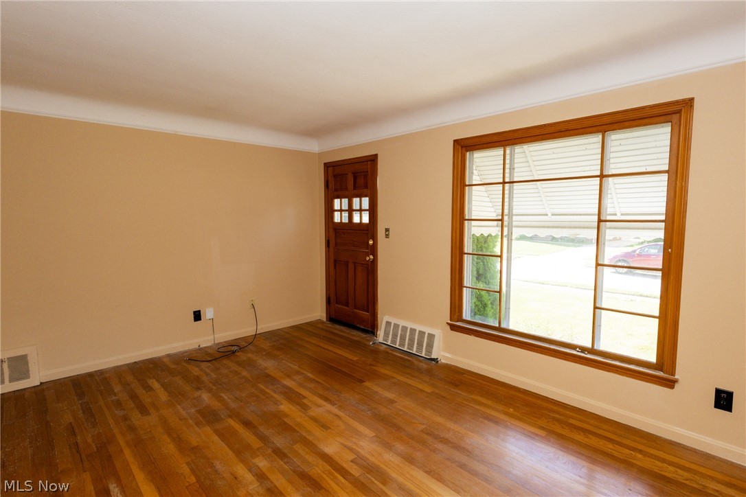 29933 Enid Road Wickliffe OH 44092