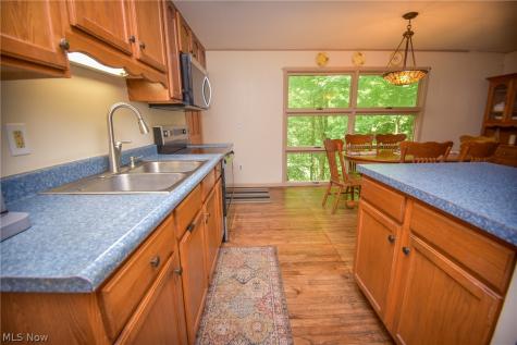 1683 Ridge Road Hinckley OH 44233