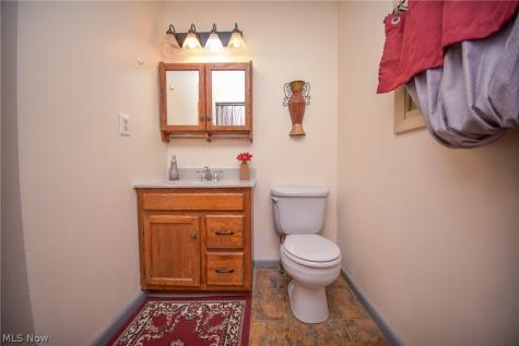 1683 Ridge Road Hinckley OH 44233