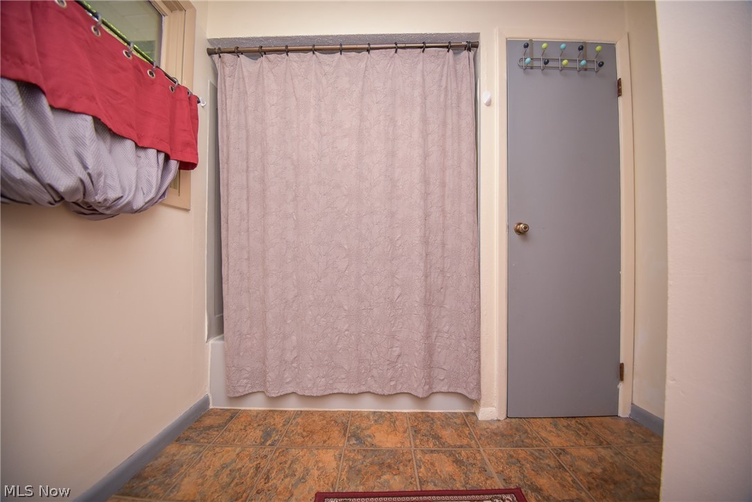 1683 Ridge Road Hinckley OH 44233