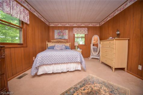 1683 Ridge Road Hinckley OH 44233