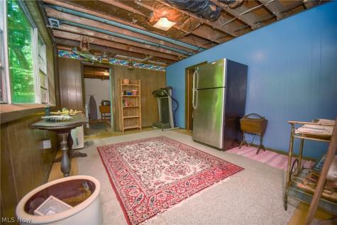 1683 Ridge Road Hinckley OH 44233
