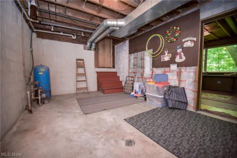 1683 Ridge Road Hinckley OH 44233