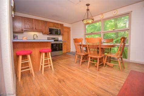 1683 Ridge Road Hinckley OH 44233