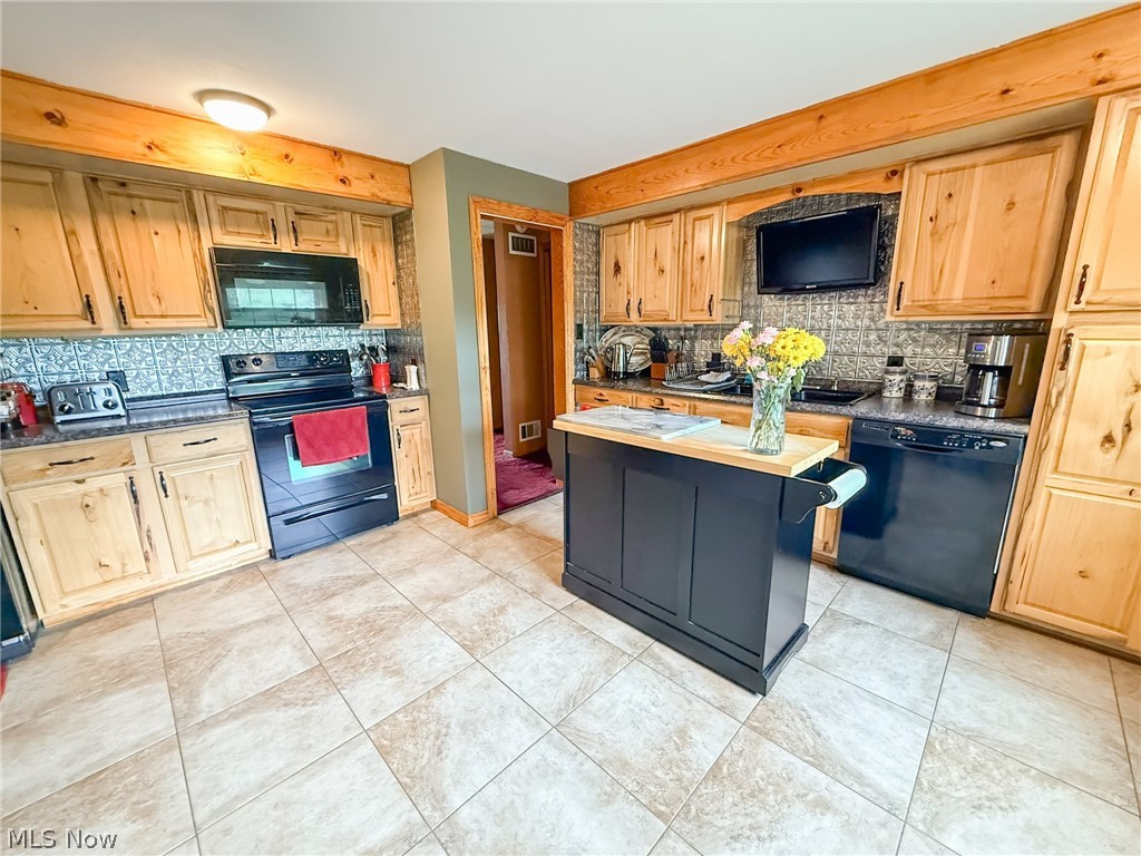 761 Della Drive Bloomingdale OH 43910