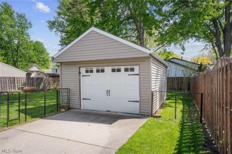 255 Buckeye Drive Berea OH 44017
