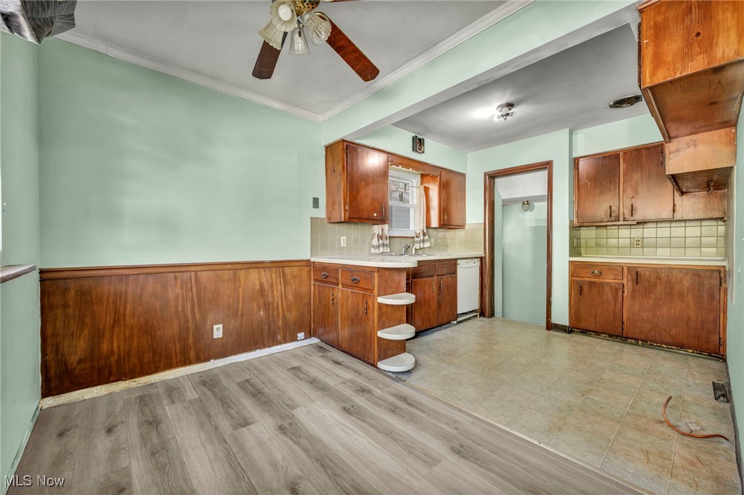 874 Iona Avenue Akron OH 44314