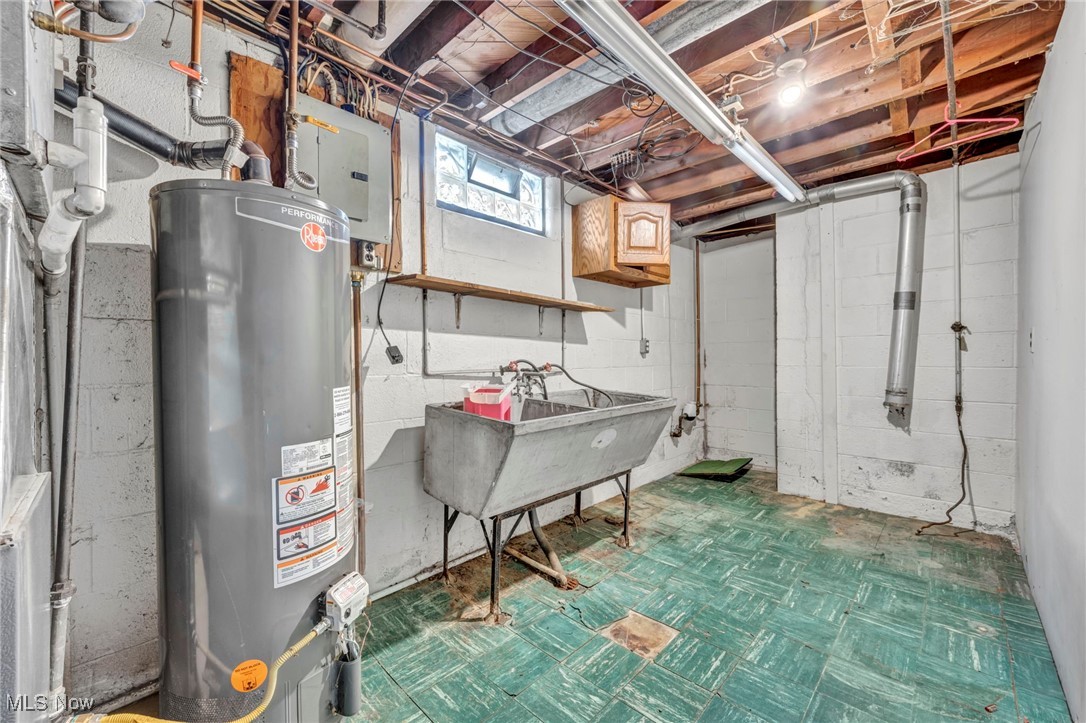 874 Iona Avenue Akron OH 44314