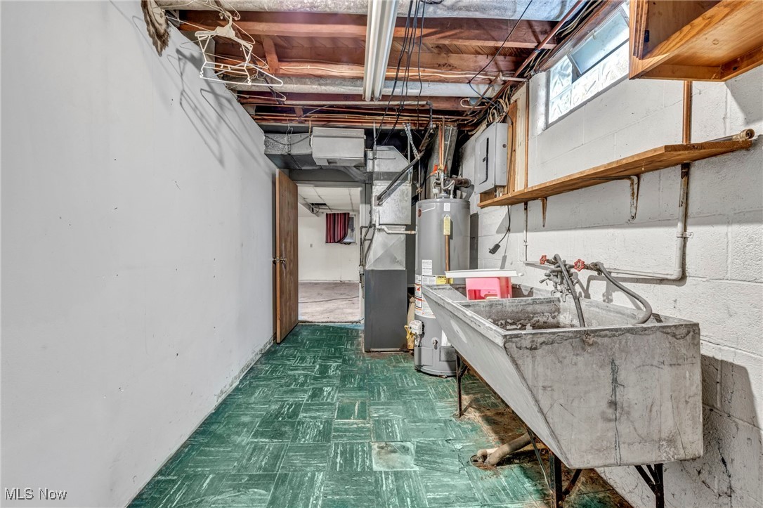 874 Iona Avenue Akron OH 44314