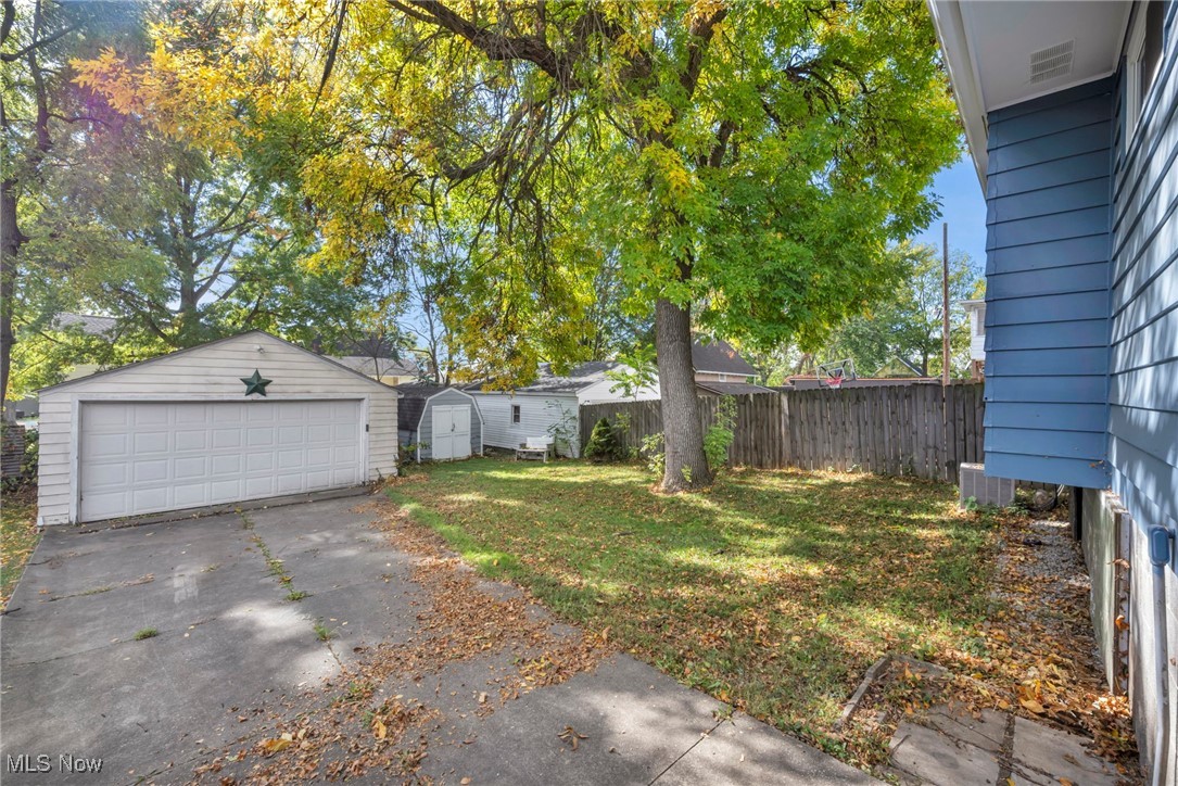 874 Iona Avenue Akron OH 44314