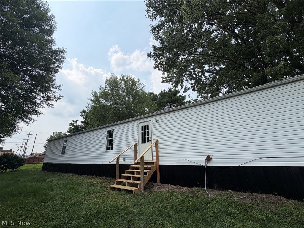 40 N Canal Street Frazeysburg OH 43822