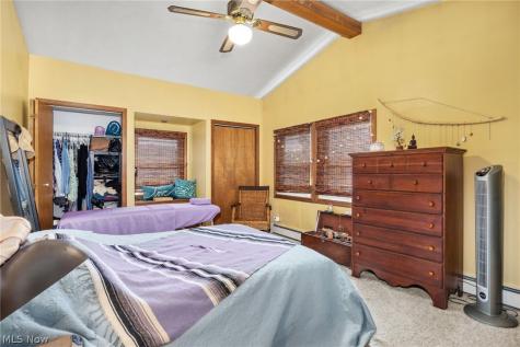 17200 Elsienna Avenue Cleveland OH 44135