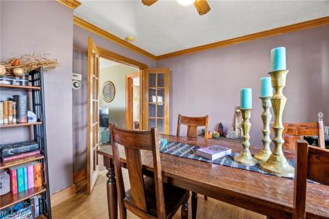 17200 Elsienna Avenue Cleveland OH 44135